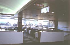 ラウンジ
