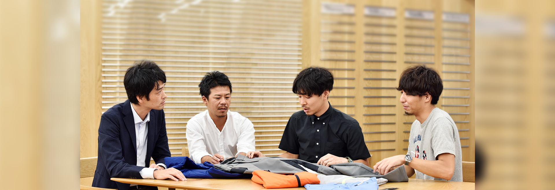 緊急会談