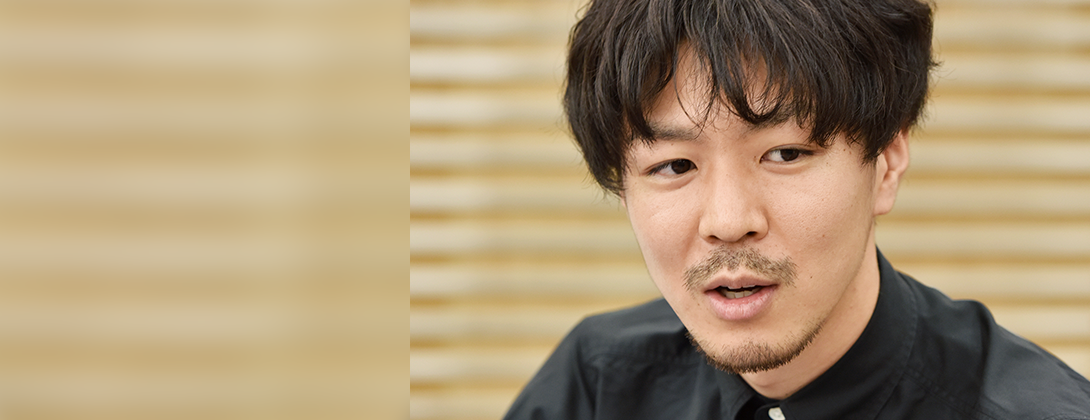 ストレッチ性、キックバック性、軽量性に優れている