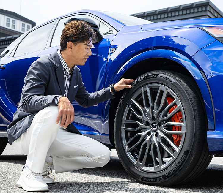 SUV タイヤ ALENZA LX200 は近藤プロもおすすめ。