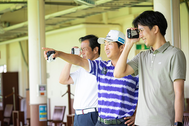 ニコン距離計の総合評価をインタビューで語る進藤大典キャディ