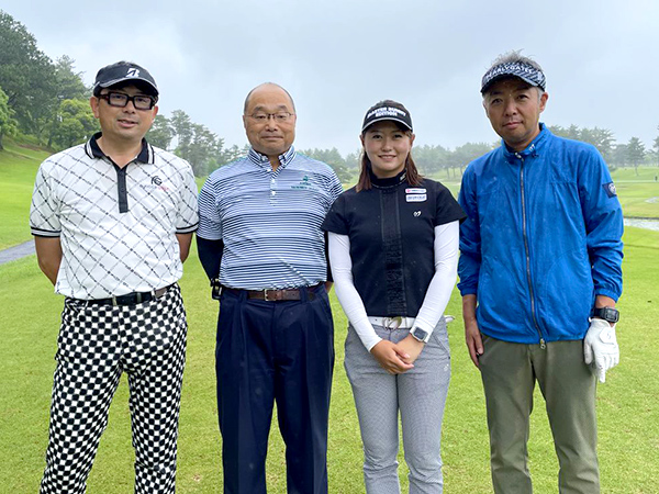 バッグに 帽子に アンダーウェアに 大サイン会が開催 加藤沙弥プロ 松原果音プロと過ごす 限定謝恩イベントに密着 彡